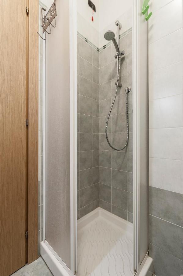 Hostly - Family Home Strada dell'Olio - Brand new 2BR, 2 Bathrooms Cascina Esterno foto